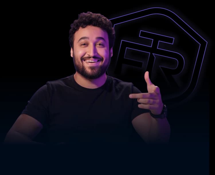 Foto do professor Rodrigo Gonçalves